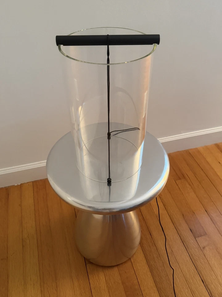 Original open box FLOS To-Tie T2 Table Lamp Designed by Guglielmo Poletti, 2022  - Image 1 of 4