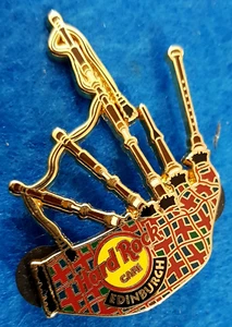 EDINBURGH WORLD INSTRUMENT SERIES *BAGPIPES* SCOTS TARTAN Hard Rock Cafe PIN LE - Picture 1 of 1