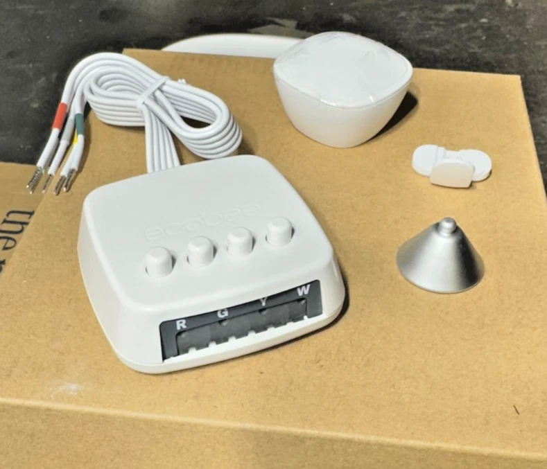 Ecobee Room Sensor + Extender Kit - Image 1 of 4