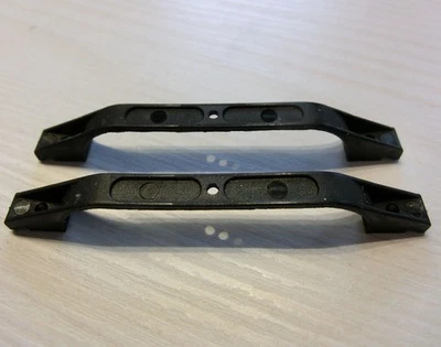 2x Führung für Heckgestänge S1241 Steuerdrahtführung 20 mm robbe Hubschrauber - Bild 1 von 2