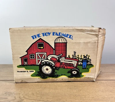 Ertl Toy Farmer 1986 Toy Show Ford 901 Powermaster tractor diecast 1/16 nuevo en caja 3116 Foto 1 de 4