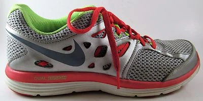 耐克女式 6.5 M 霓虹双熔融石灰银色跑步步行 599560-001 — 第 1/4 张图片