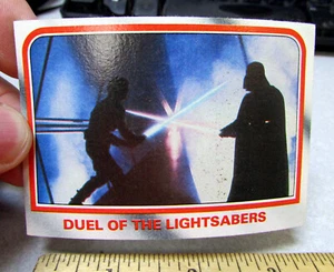 1980 Star Wars Empire Strikes Back tarjeta #107 Darth Vader, Duelo del sable de luz - Imagen 1 de 2