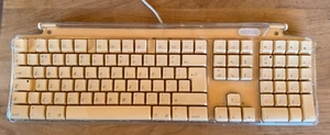 Apple Pro Dual USB M7803 Mac Computer Full Keyboard, UK Model White Rare Vintage - Picture 1 of 2