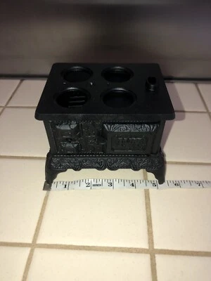 Ivy Cast Iron Stove Salesman Sample? 6x4” - Image 1 of 4