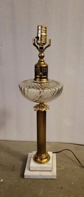 Lámpara de Aceite Columna Corintia Vintage Eléctrica Latón Mármol Retro Vidrio 22" PROBADA Foto 1 de 4