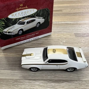 1997 Hallmark Keepsake Ornament Car 1969 Hurst Oldsmobile 442 #7 Series - M157 - Picture 1 of 4