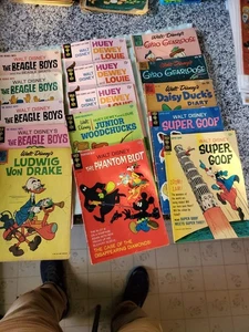LOT OF 15 Gold Key Walt Disney 1960's Variety Collection Goofy, Beagle Boys Etc - Picture 1 of 5
