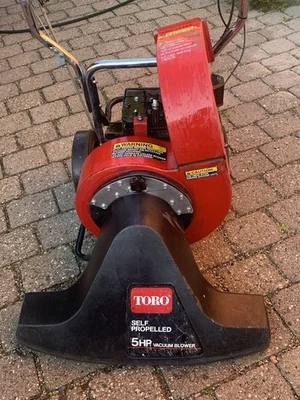 Toro Laubsauger 5 HP 30" Vakuumbläser  nur an  Selbstabholer zu verkaufen - Bild 1 von 4