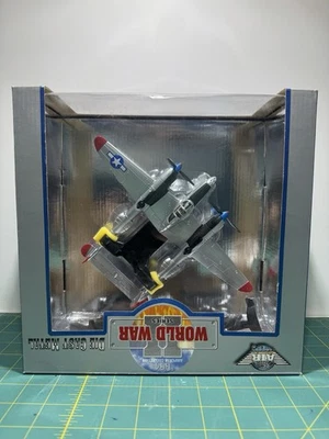 De colección Nuevo en Caja Air Legends Segunda Guerra Mundial P-38J Lightning 1:64 Bomba-Dear 99108 Foto 1 de 4