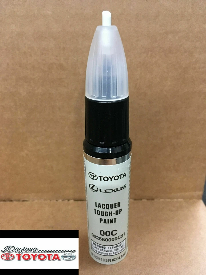Genuine Toyota Clear Coat 00C Touch-Up Paint Pen - Image 1 of 1