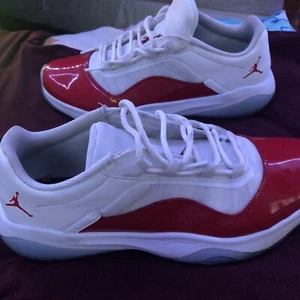 Size 11.5 - Jordan 11 CMFT Low White Gym Red 2023 - Picture 1 of 7