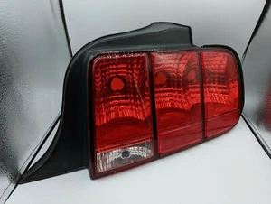 05-09 FORD MUSTANG RIGHT PASSENGER SIDE TAILLIGHT TAIL LIGHT OEM  - Picture 1 of 6
