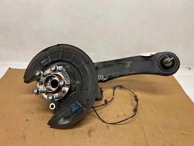 19-23 JEEP CHEROKEE FWD CUBO DE JUNTA DE EIXO TRASEIRO ESQUERDO DO LADO DO MOTORISTA, FABRICANTE DE EQUIPAMENTO ORIGINAL LOTE 3481 - Imagem 1 de 4