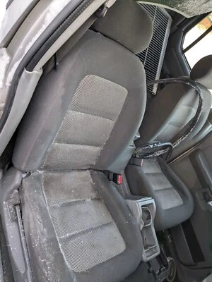 2003 Ford Explorer Sport Trac XLT Front Right Seat Gray/Black (FITS 03) - Image 1 of 4