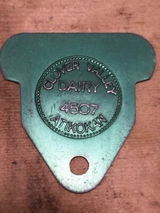 Token, Clover Valley Dairy, Atikokan 4507, For 1 Quart Of Milk Green Coin B12 - Picture 1 of 7