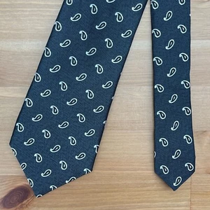 Vintage Hart Schaffner Marx Silk Necktie Gray Paisley Luxury Designer USA - Picture 1 of 7