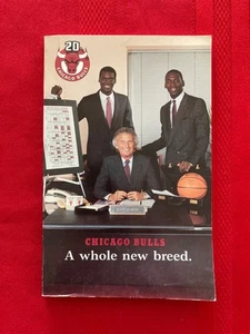 1985-1986 NBA Chicago Bulls media guide yearbook / Jordan second season / Macy - Picture 1 of 1