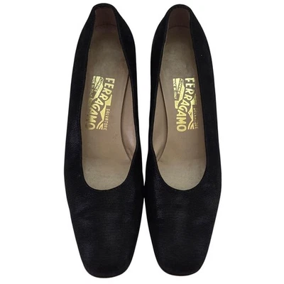 Zapatos clásicos Salvatore Ferragamo negros con cordón tacón ancho 8,5 3 A Foto 1 de 4