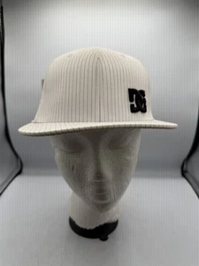 DC SHOES OFF-WHITE NADELSTREIFEN FLEX FIT HERREN MÜTZE KAPPE SMALL/MEDIUM - Bild 1 von 9