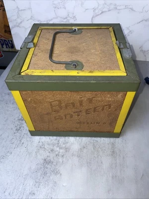 Oberlin Bait Canteen Fishing Bait Box 7”x7”x6” Cork & Steel For Worms & Crawlers - Image 1 of 4