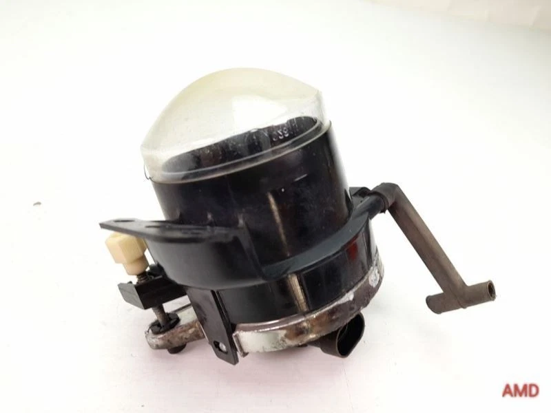 Luz antiniebla del conductor izquierdo BMW 525xi 525i 530i 530xi E60 2006 OEM 63176910791 Foto 1 de 4