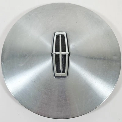 👀 Tapa central de rueda con acabado mecanizado Lincoln Continental # 1583 1988-1997 ✅ Foto 1 de 4