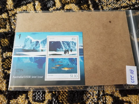 Australia MNH Mini Sheet - 1990 USSR Scientists Cooperation in Antarctic - AF229 Cover