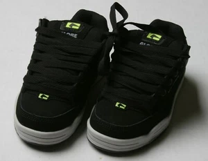 Globe Kids Tilt Shoes (2) Black / Acid - Picture 1 of 2
