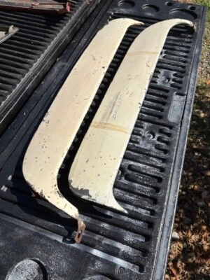 1955 年 56 包 PATRICIAN CARIBBEAN FENDER 裙子对热鼠杆 — 第 1/4 张图片