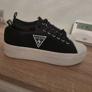 Guess Damenschuhe Größe 4-5 - Bild 1 von 7