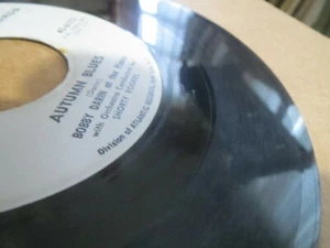 45RPM ATCO Bobby Darin + Shorty Rogers - Autumn Blues / Beachcomber, medium VV+V - Picture 1 of 9