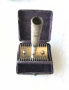 Mini Reise Sicherheit Rasiermesser in Original Metallbox Etui - Bild 1 von 10