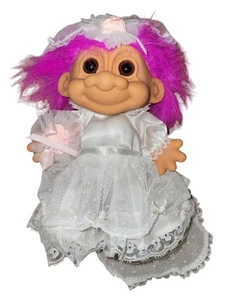 Muñeca Russ Troll NOVIA BODA - 9" - Pelo Fucsia NUEVA - Imagen 1 de 1