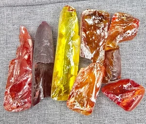 930CTS Mix Zaffiro Creato in Laboratorio Corindone Grezzo (8 Pezzi) | Per Sfaccettatura - Foto 1 di 10