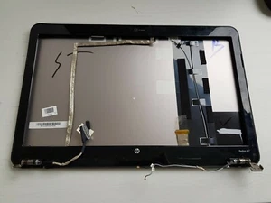 hp pavilion dv7-4095eb laptop Screen bezel Rear Cover / Coque écran original dv7 - Afbeelding 1 van 5