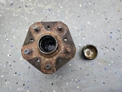 84-86 Nissan 300ZX Turbo OEM Front Wheel Hub Z31  - Image 1 of 4