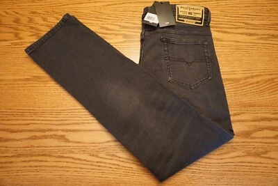 NUEVO CON ETIQUETAS JEANS DIESEL PARA HOMBRE Varias Tallas Ajuste Regular Safado - RM063 Negro $225 Foto 1 de 3