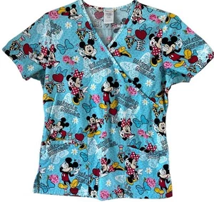 Disney Scrub Top Women's  Mickey & Minnie Mouse Love Hearts Size Small - Picture 1 of 8