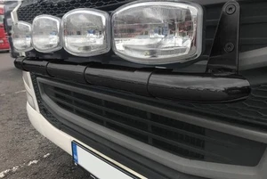 Barra de parrilla de acero inoxidable negra E + puntos LED para adaptarse a tubo Scania nueva generación Iveco S-way - Imagen 1 de 4