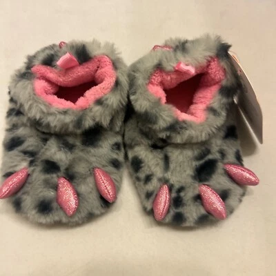 Wonder Nation Baby Girls Slippers Shoe Size 4 Gray Claw - Image 1 of 4