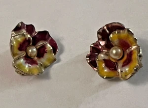 2 Vintage Enamel Pansy Brooch Scatter Pins 3/4 Inch Pins - Picture 1 of 5