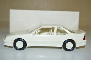 AMT Ertl 1990 Chevrolet Beretta GTZ White 1/25 Dealer Promo model car 6037 - Picture 1 of 12