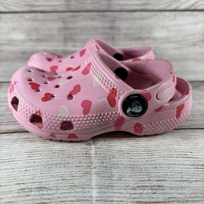 Crocs Valentines Day Classic Kids Size C7 Clogs Pink Hearts - Image 1 of 4