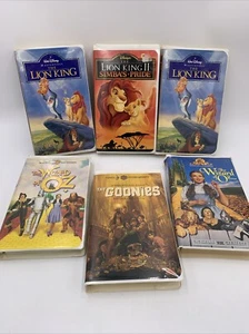 Disney/WB VHS Lot of 6 Goonies, The Wizard of Oz, Lion King, Lion King 2 - Picture 1 of 10