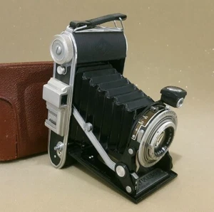 VINTAGE AGFA "BILLY RECORD II" FOLDING CAMERA, 105MM/F4.5 LENS - Picture 1 of 4
