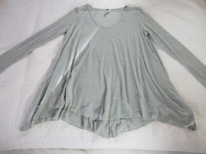 We the Free Womens Shirt Size M Light Green Hi Low Long Sleeve - Picture 1 of 6