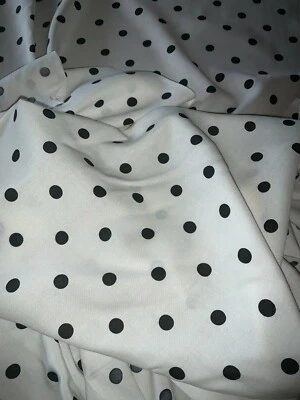 Tissu moderne coton à pois noir   larg 85 cm x H 200 cm réf B77 - Photo 1/3
