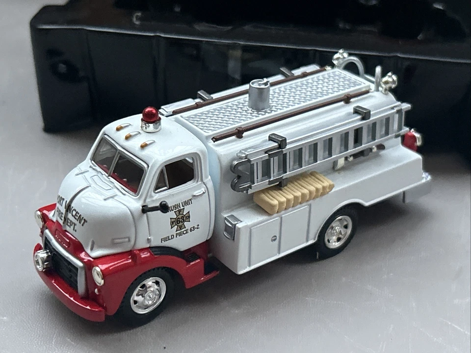 Matchbox 1948 GMC C.O.E Tanker/Pumper YYM37631 - Immagine 1 di 4