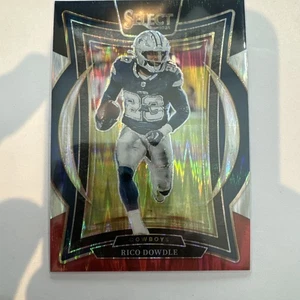 2024 Panini Select Rico Dowdle #90 Black & Red Prizm Shock Dallas Cowboys - Bild 1 von 2